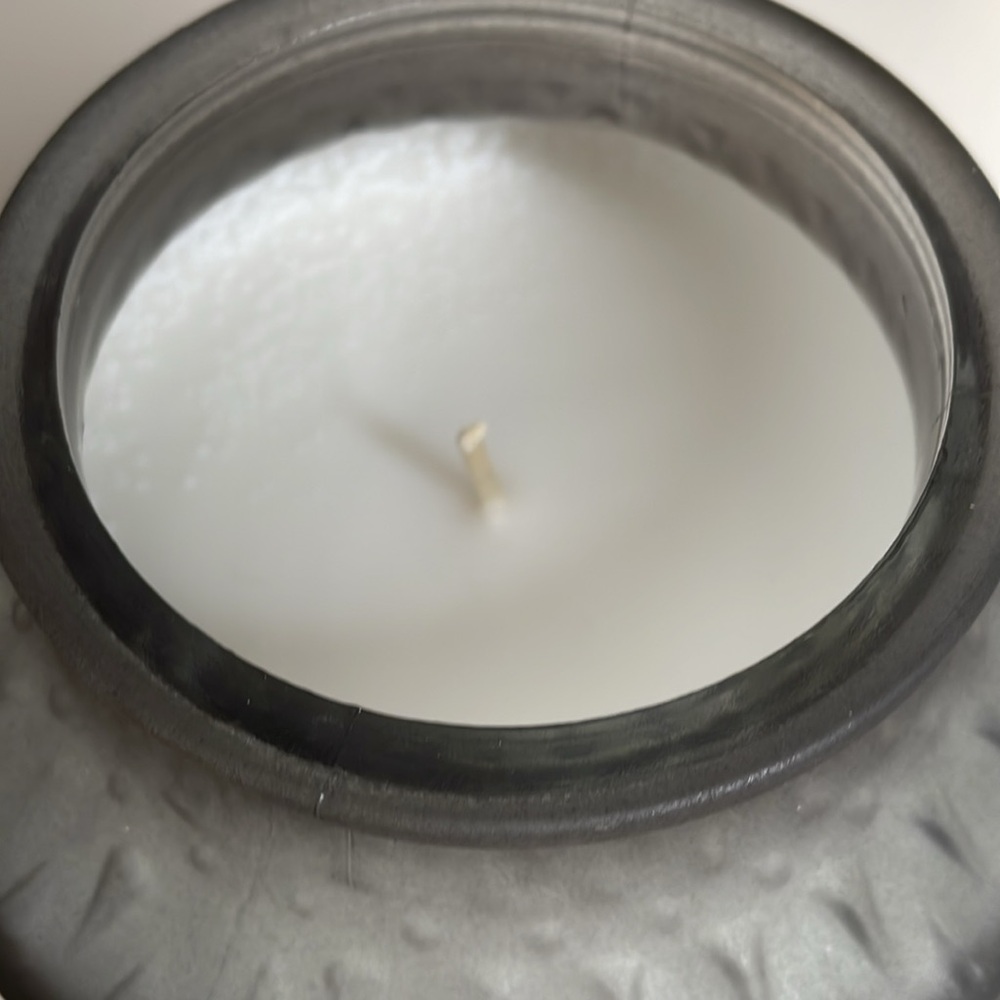 Loft No /7 sea mist 14.1 oz frosted jar candle sold out in stores - Picture 5 of 6